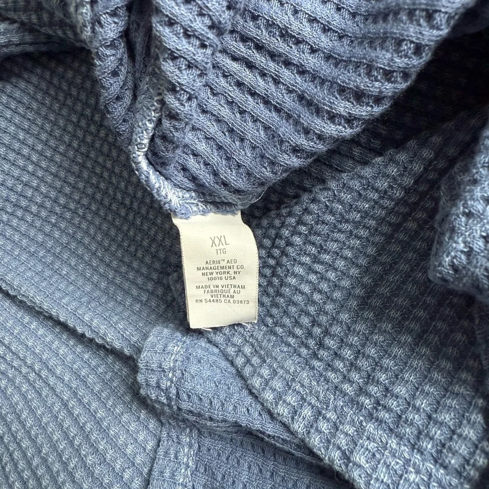 OFFLINE By Aerie Waffle Henley T-Shirt in Marbled Blue - Picture 4 of 4